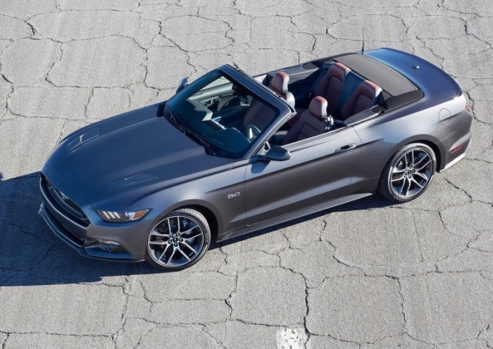 Ford Mustang Convertible   1