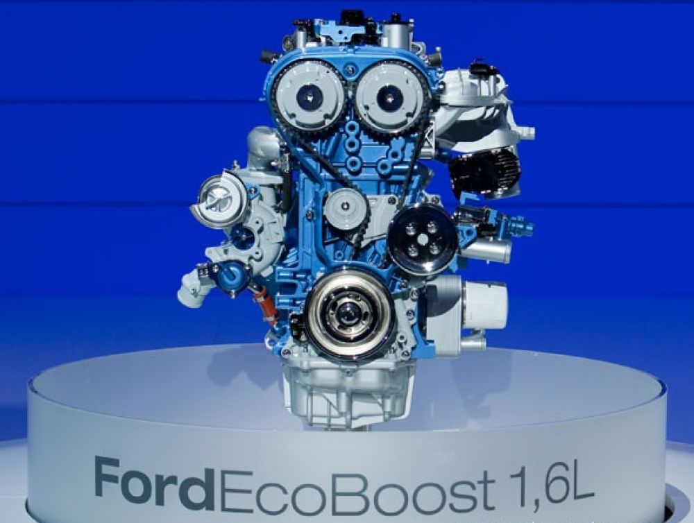 Двигатели форд экобуст 1.6. Мотор ECOBOOST 1.6. 1,6 ECOBOOST Ford. Двигатель Форд Куга 1.6 экобуст. Форд Куга 2 1.6 экобуст двигатель.