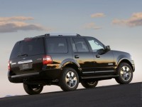 Ford Expedition photo