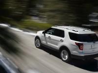 Ford Explorer 2011 photo