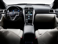 Ford Explorer 2011 photo