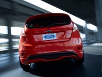 Ford Fiesta ST 2012 photo