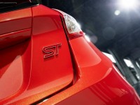 Ford Fiesta ST 2012 photo