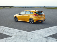 Ford Focus ST 2014 photo