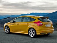 Ford Focus ST 2012 photo